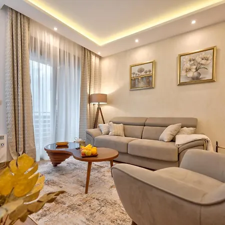 Sumski Vuk Apartment *