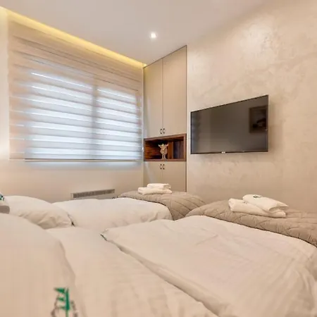 Sumski Vuk Apartment *
